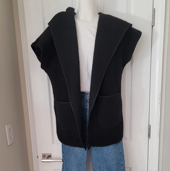 Wilfred Free Navy Knit Hooded Vest - Picture 2 of 10